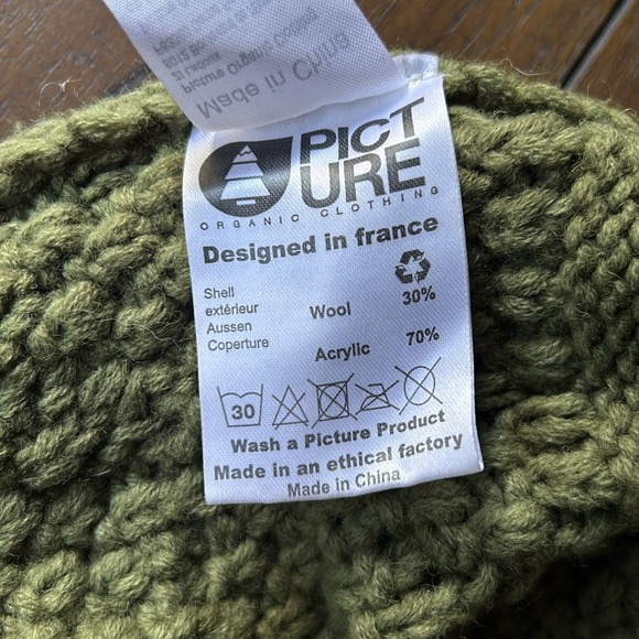 PICTURE Organic Clothing Wool Blend Cable Knit Beanie - Picture 5 of 6